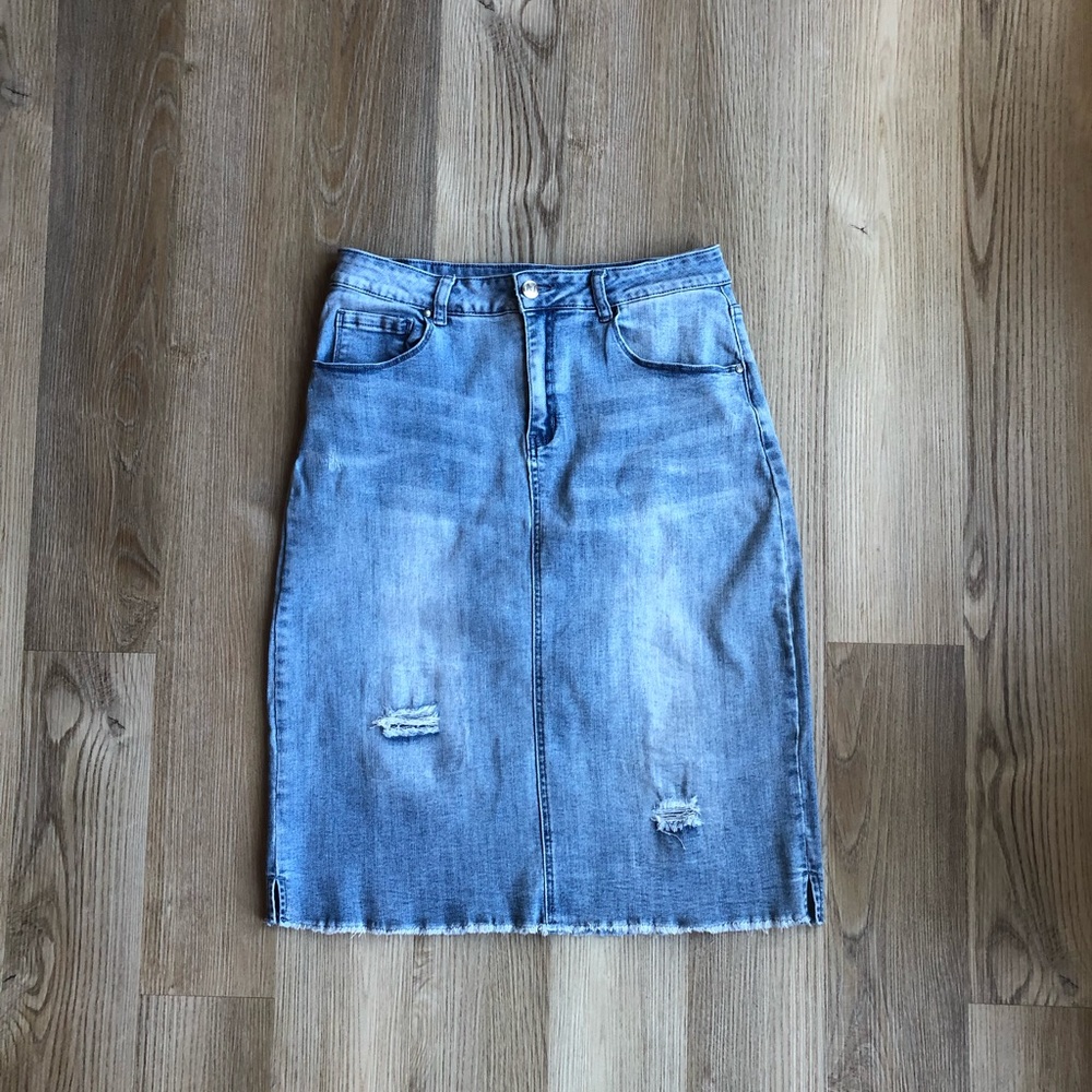 Main Street Exchange “Eden” knee length denim skirt